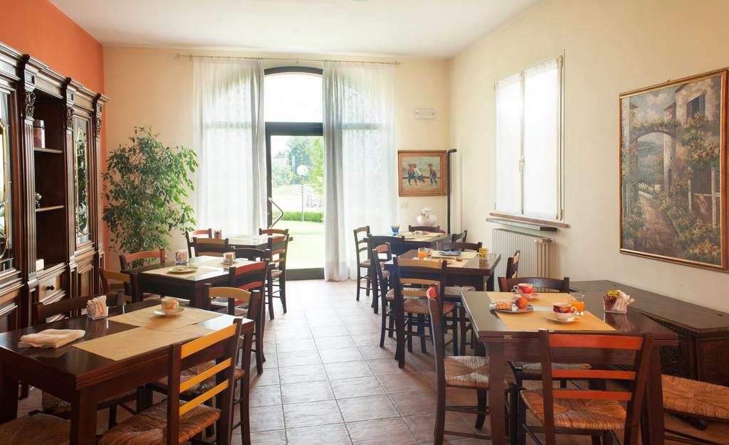 Agriturismo Il Mondo Guest House Parma Exterior photo